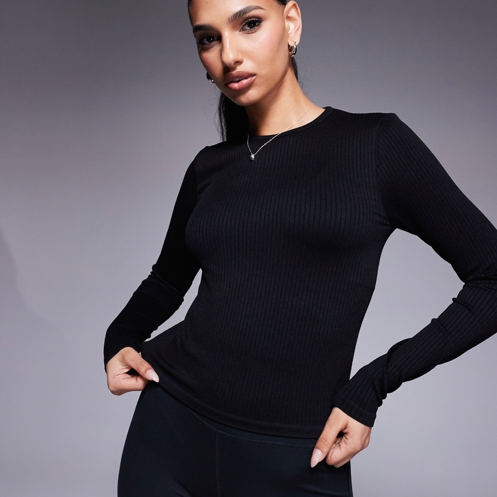 NWT ASOS 4505 Icon seamless rib long sleeve top in black small